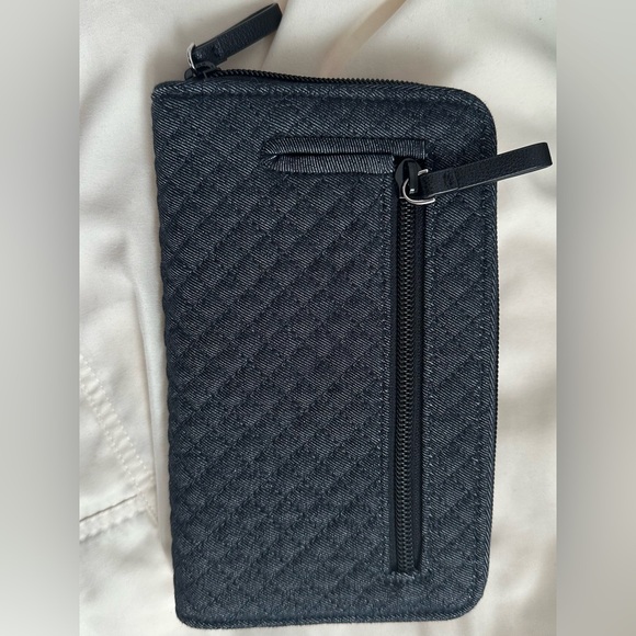 Vera Bradley quilted wallet - Picture 6 of 6